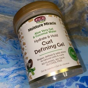 Moisture Miracle Hydrate & Hold